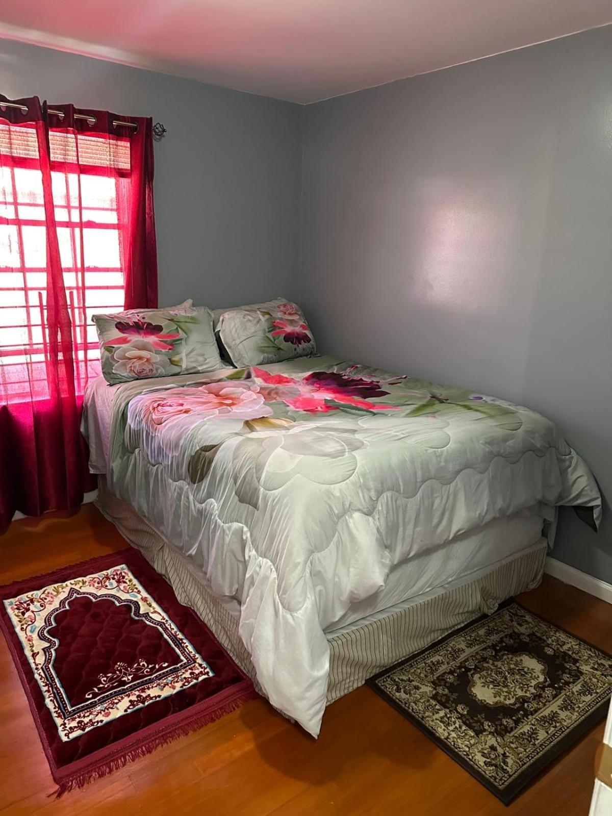 Divine Villa Guest House 65 Sherman 6Mins To Airport And 4Mins To Penn Station نيوآرك المظهر الخارجي الصورة